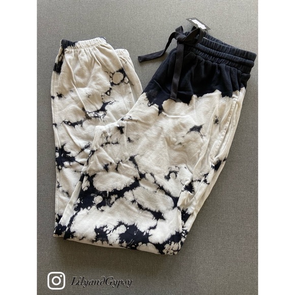 LAST MEDIUM Dip Tie dye two piece pant lounge set - Picture 6 of 7